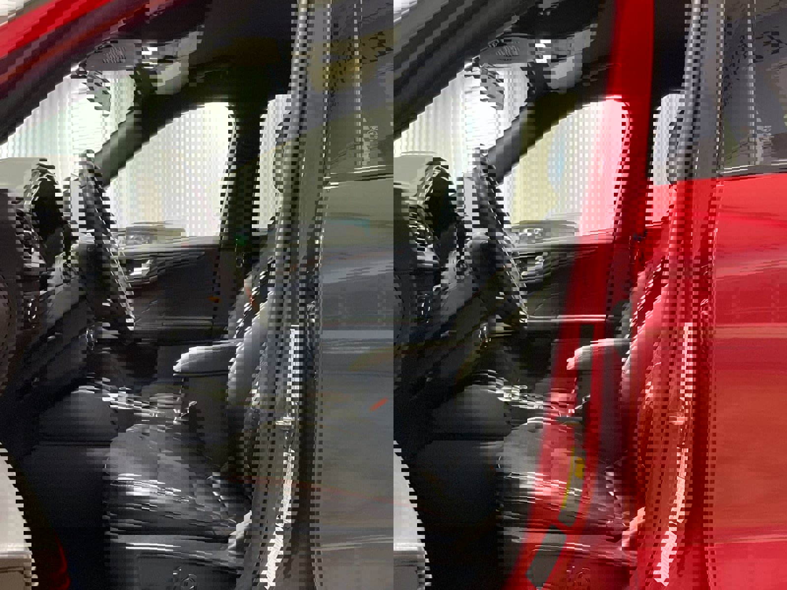 Used 2024 Ford Escape ST-Line image 15