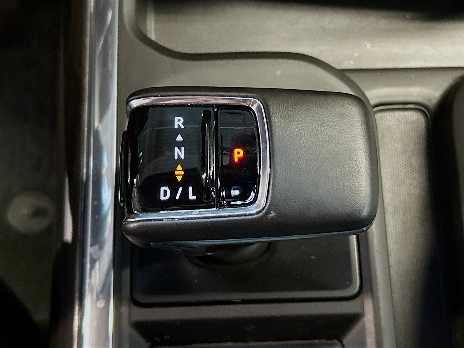 Used 2024 Chevrolet Silverado 1500 LTZ w/ LTZ Premium Package image 17