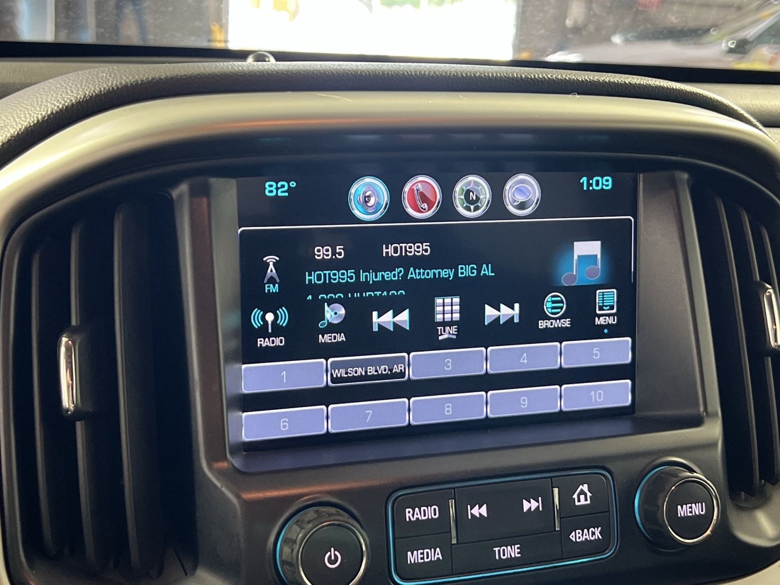 Used 2017 Chevrolet Colorado LT w/ LT Convenience Package AWD/4WD image 15