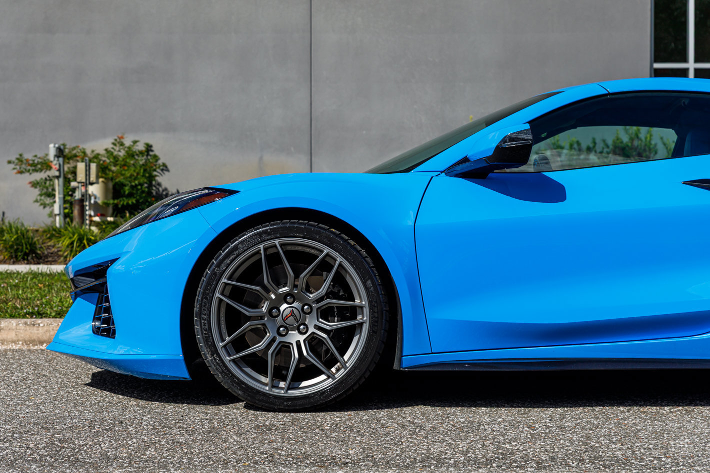 Used 2025 Chevrolet Corvette Z06 RWD image 34