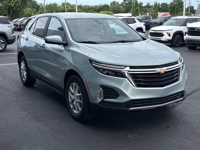 Used 2022 Chevrolet Equinox LT FWD image 2