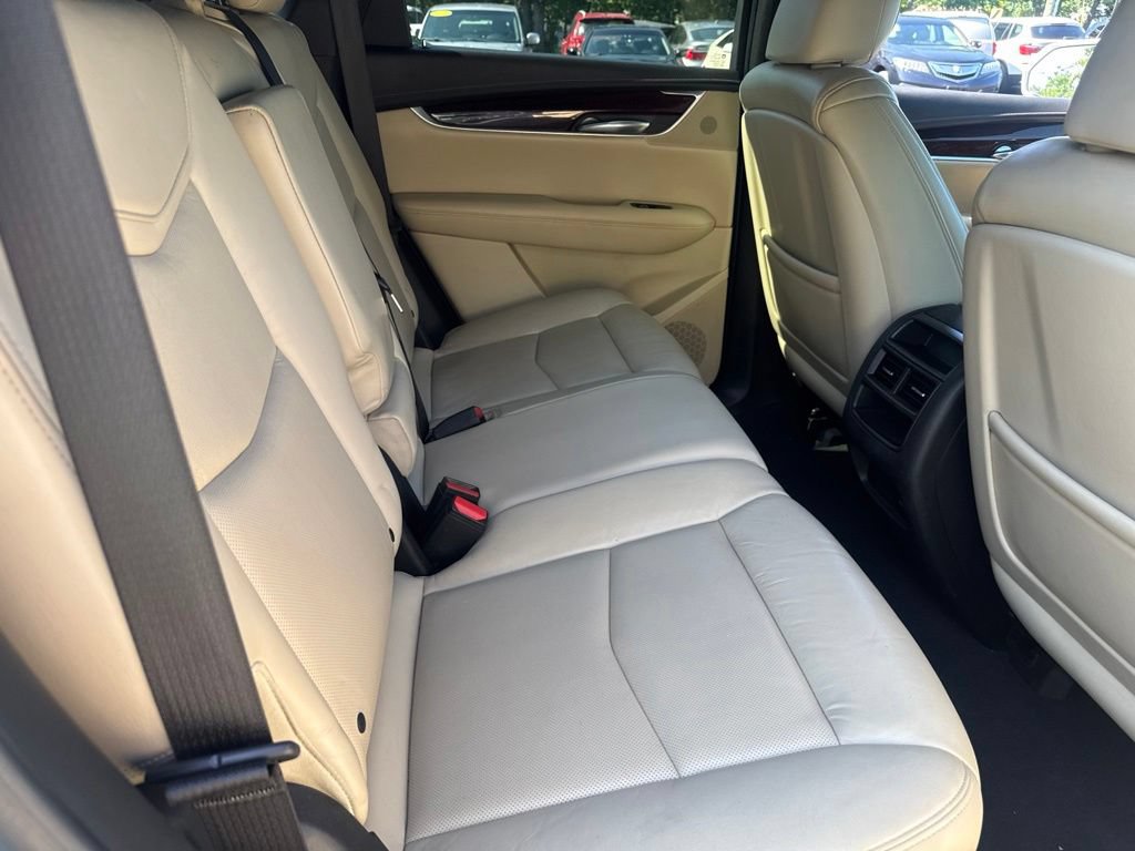 Used 2017 Cadillac XT5 Luxury AWD/4WD image 41