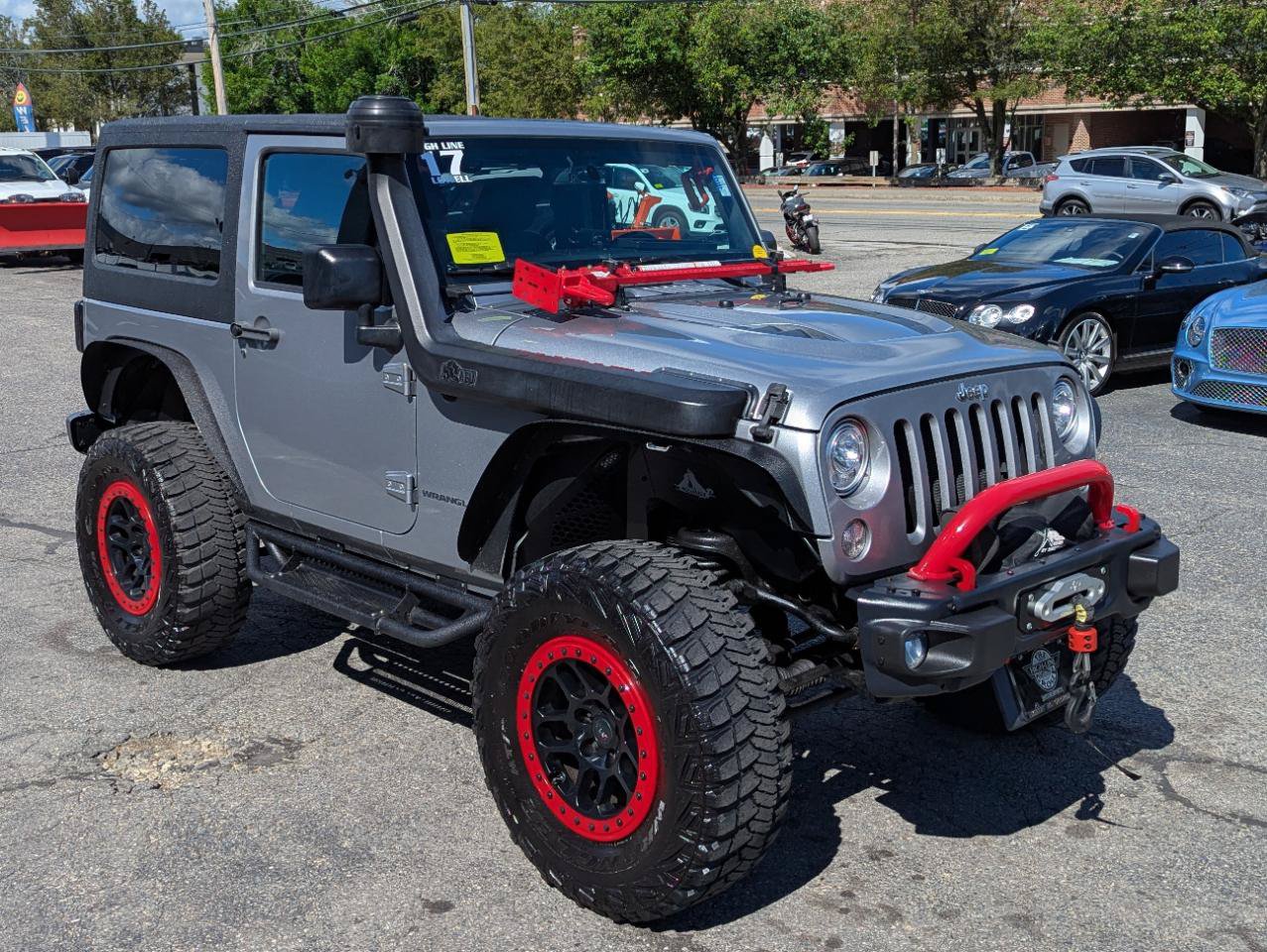 Used 2017 Jeep Wrangler Rubicon AWD/4WD image 5