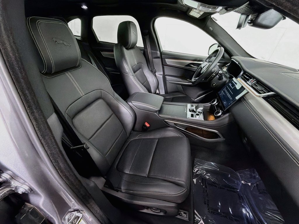 Certified 2026 Jaguar F-PACE R-Dynamic S AWD/4WD image 29
