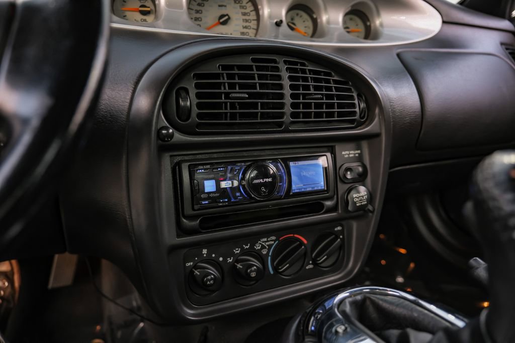 Used 2001 Chrysler Prowler RWD image 23