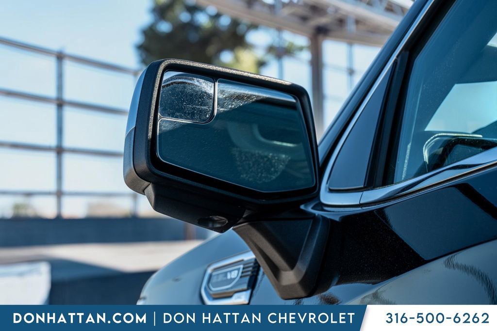 Used 2025 GMC Sierra 1500 SLT AWD/4WD image 29