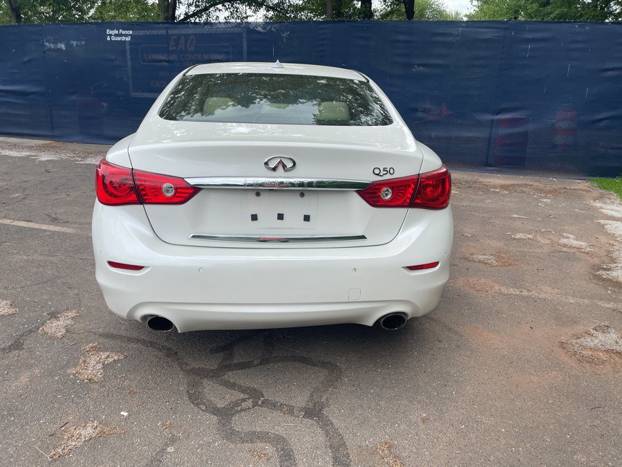 Used 2016 INFINITI Q50 3.0t Premium w/ Driver Assistance Package RWD image 10