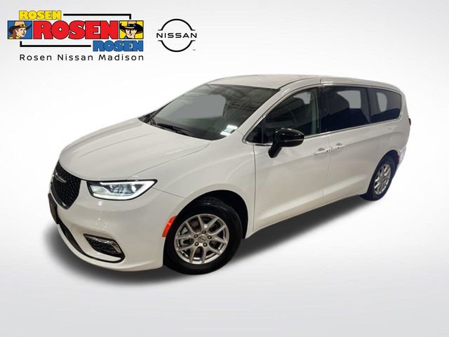 Used 2024 Chrysler Pacifica Touring-L