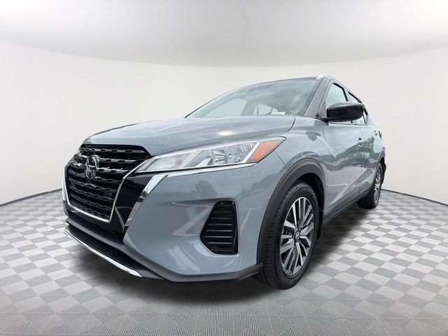 Used 2021 Nissan Kicks SV FWD image 1