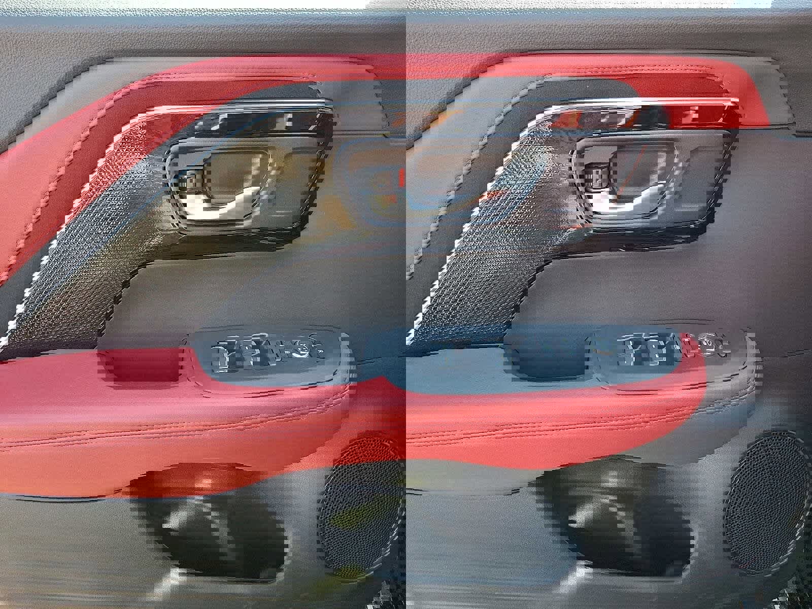 Certified 2025 Acura ADX A-Spec image 13