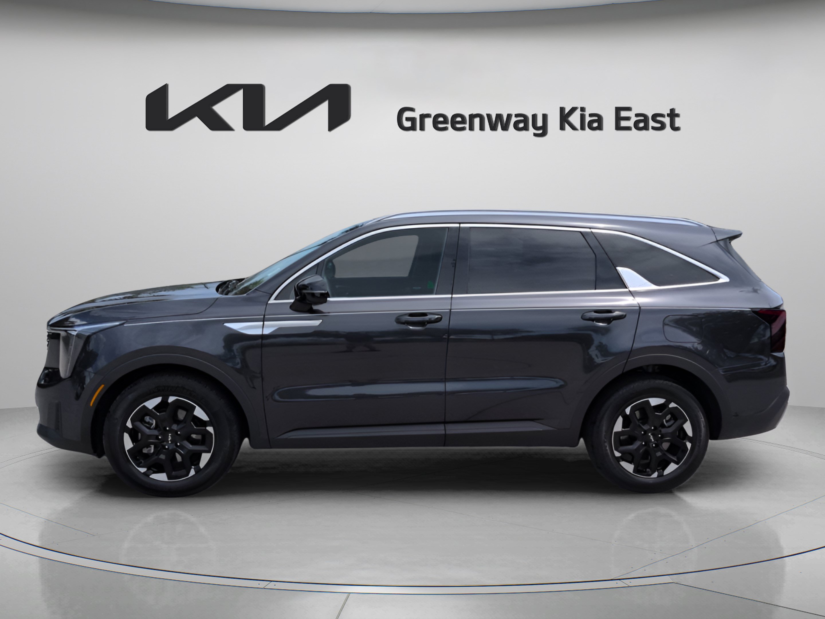 Certified 2026 Kia Sorento S w/ S Panoramic Sunroof Package FWD image 9