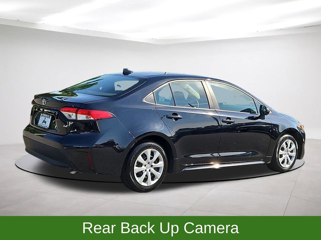Used 2024 Toyota Corolla LE FWD image 7