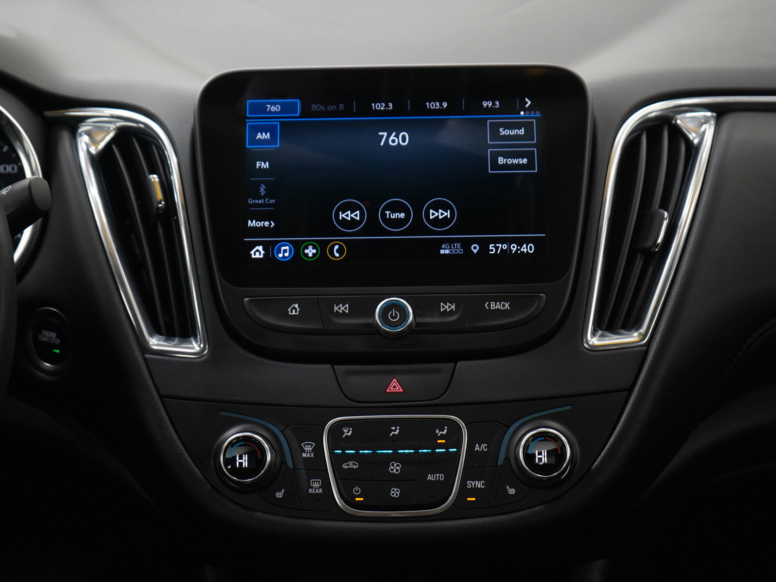 Used 2019 Chevrolet Malibu LT w/ Leather Package FWD image 15