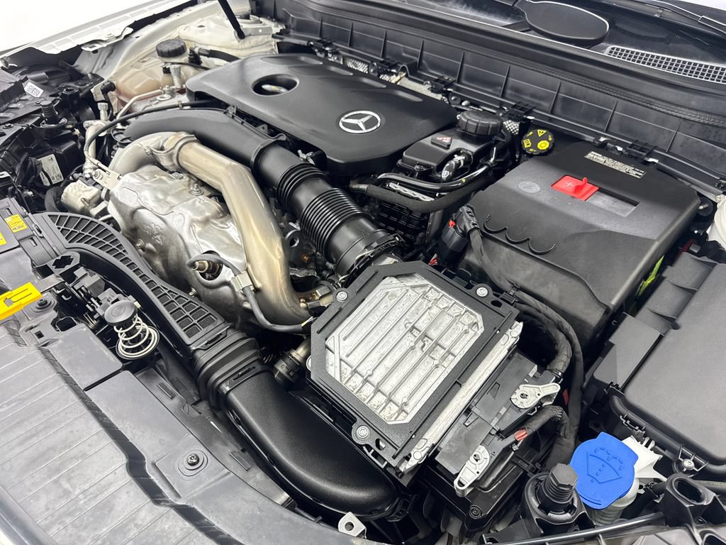 Used 2025 Mercedes-Benz GLB 250 w/ Exclusive Package image 72