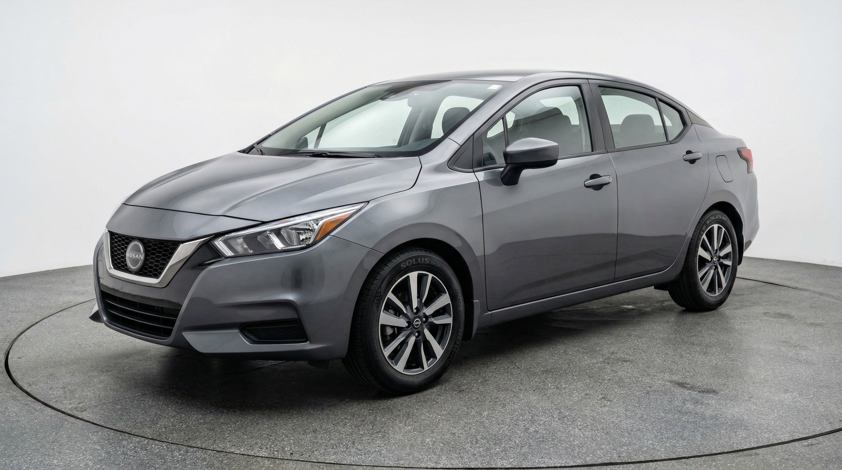 Used 2025 Nissan Versa SV FWD image 3