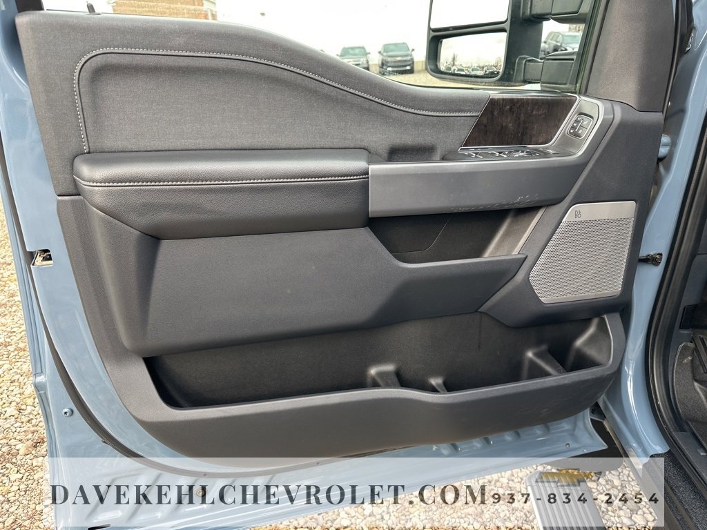 Used 2023 Ford F350 Lariat w/ Lariat Ultimate Package image 9