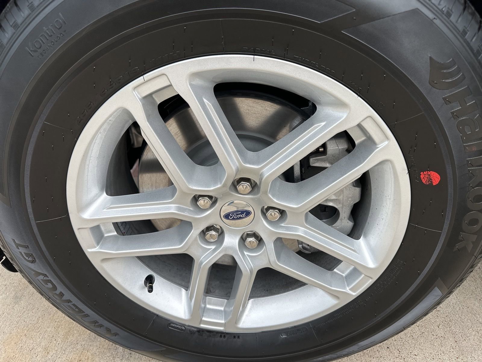 New 2025 Ford Explorer Active w/ Active Comfort Package RWD image 4