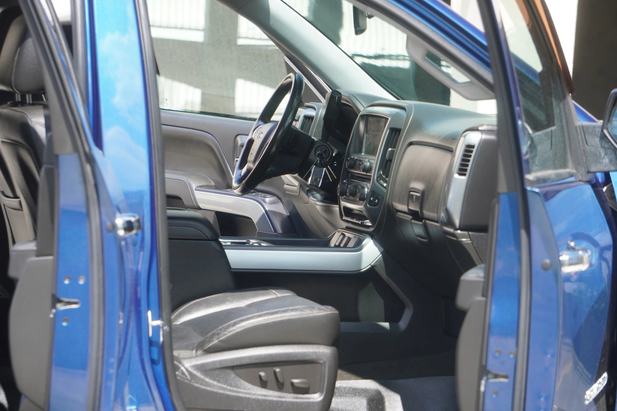 Used 2015 Chevrolet Silverado 1500 LTZ Z71 AWD/4WD image 20
