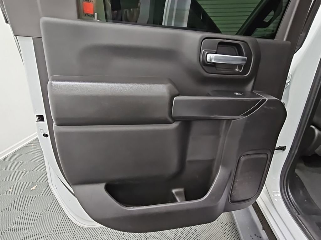 Used 2024 Chevrolet Silverado 2500 Custom w/ Custom Value Package image 27