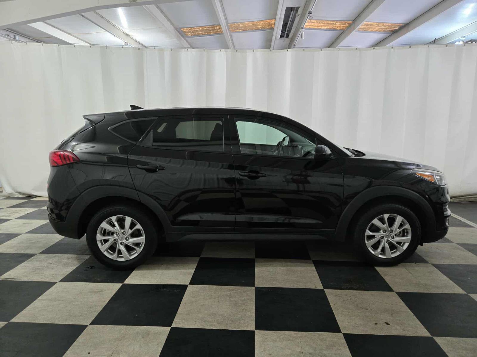 Used 2021 Hyundai Tucson SE image 4