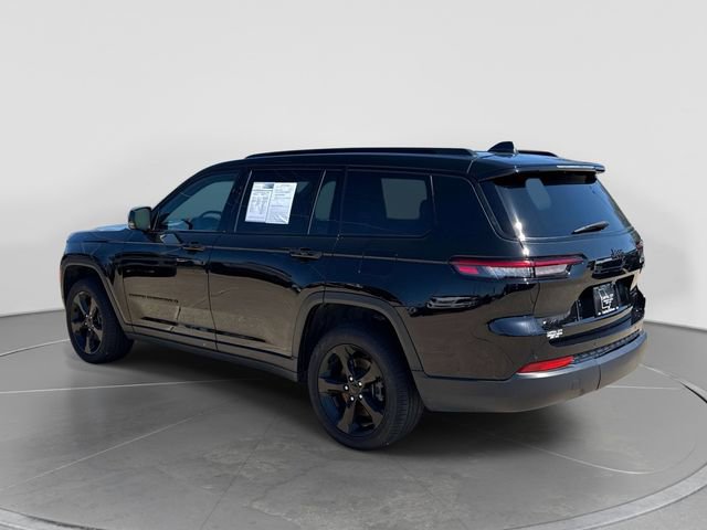 Used 2024 Jeep Grand Cherokee L Limited w/ Black Appearance Package image 6