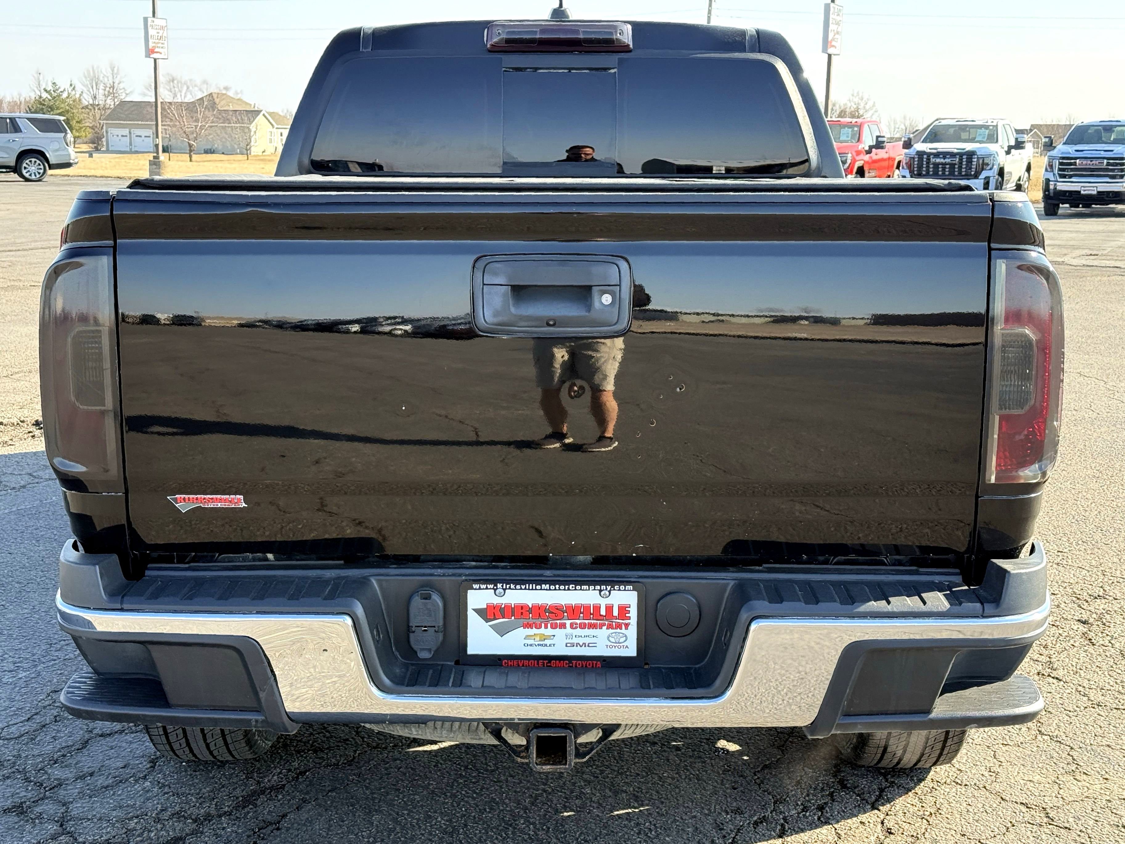 Used 2016 GMC Canyon SLT w/ Driver Alert Package image 4