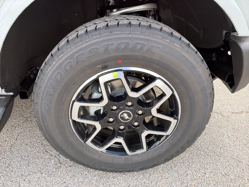 New 2026 Ford Bronco Outer Banks AWD/4WD image 11