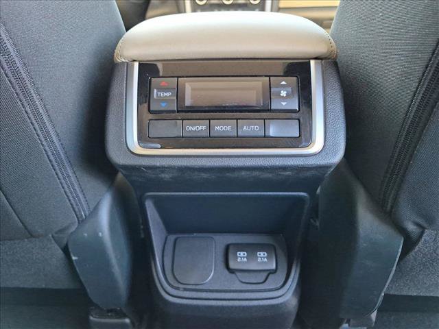 Used 2019 Subaru Ascent Premium w/ Popular Package #3 AWD/4WD image 17