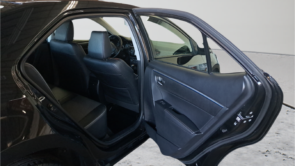 Used 2016 Toyota Corolla S FWD image 25
