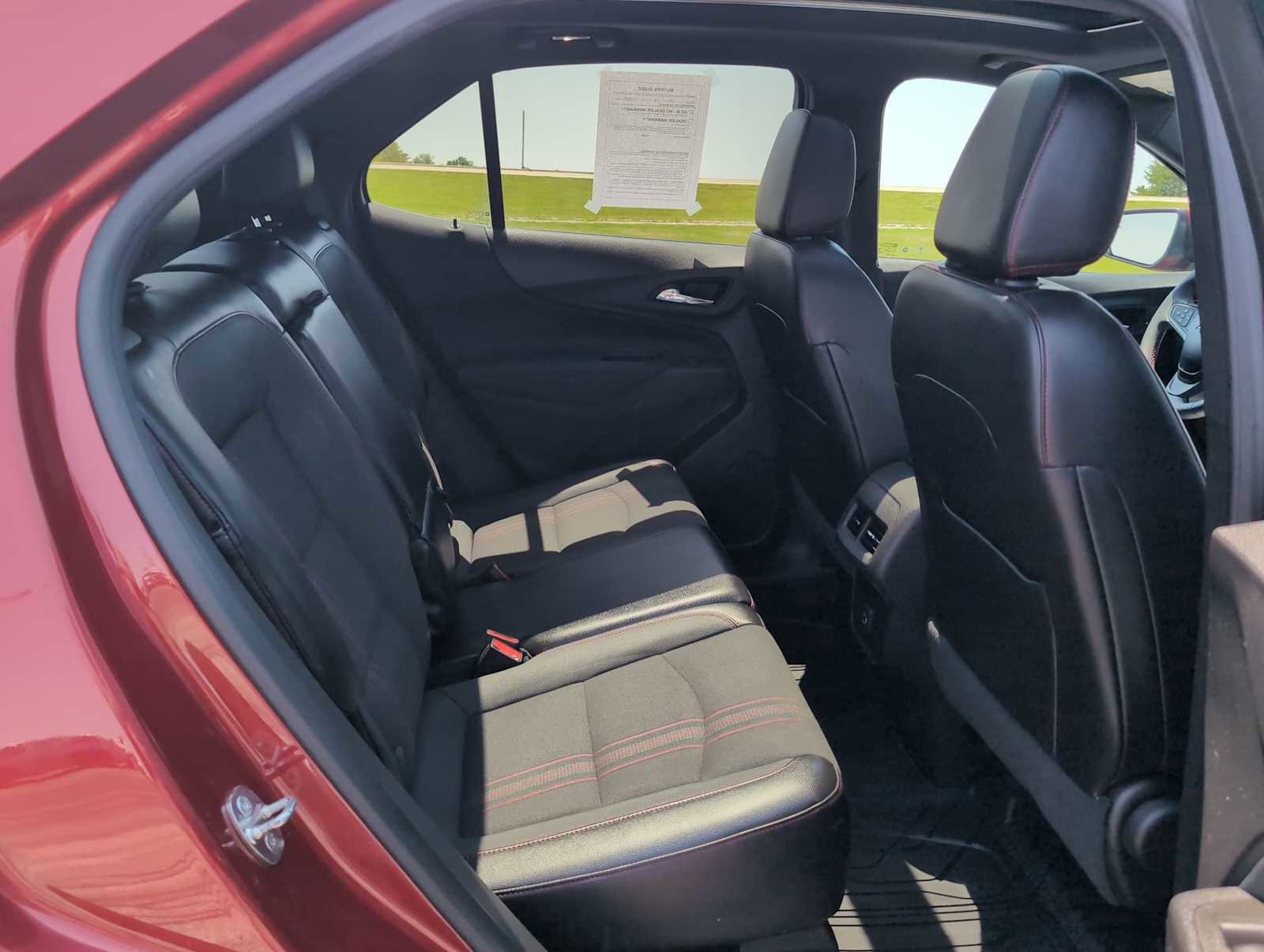 Used 2023 Chevrolet Equinox RS FWD image 26