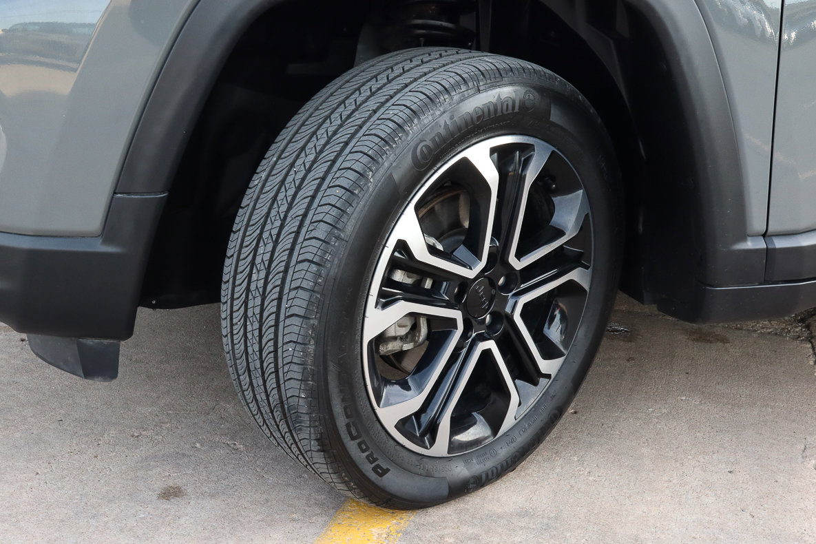 Used 2022 Jeep Compass Limited image 16