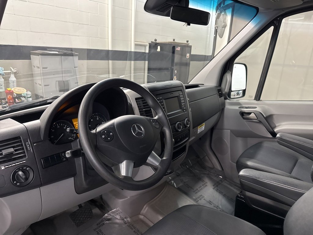 Used 2017 Mercedes-Benz Sprinter 2500 image 10