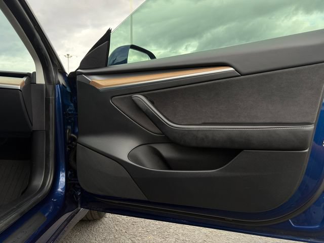 Used 2021 Tesla Model 3 Long Range AWD/4WD image 16