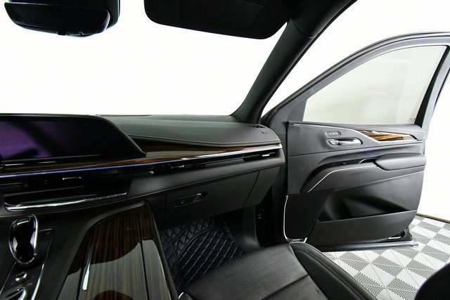 Used 2024 Cadillac Escalade ESV Premium Luxury w/ Performance Package image 13