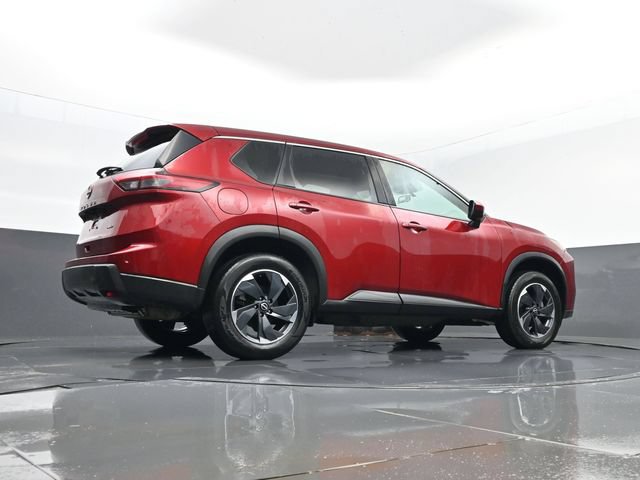 Used 2025 Nissan Rogue SV AWD/4WD image 24