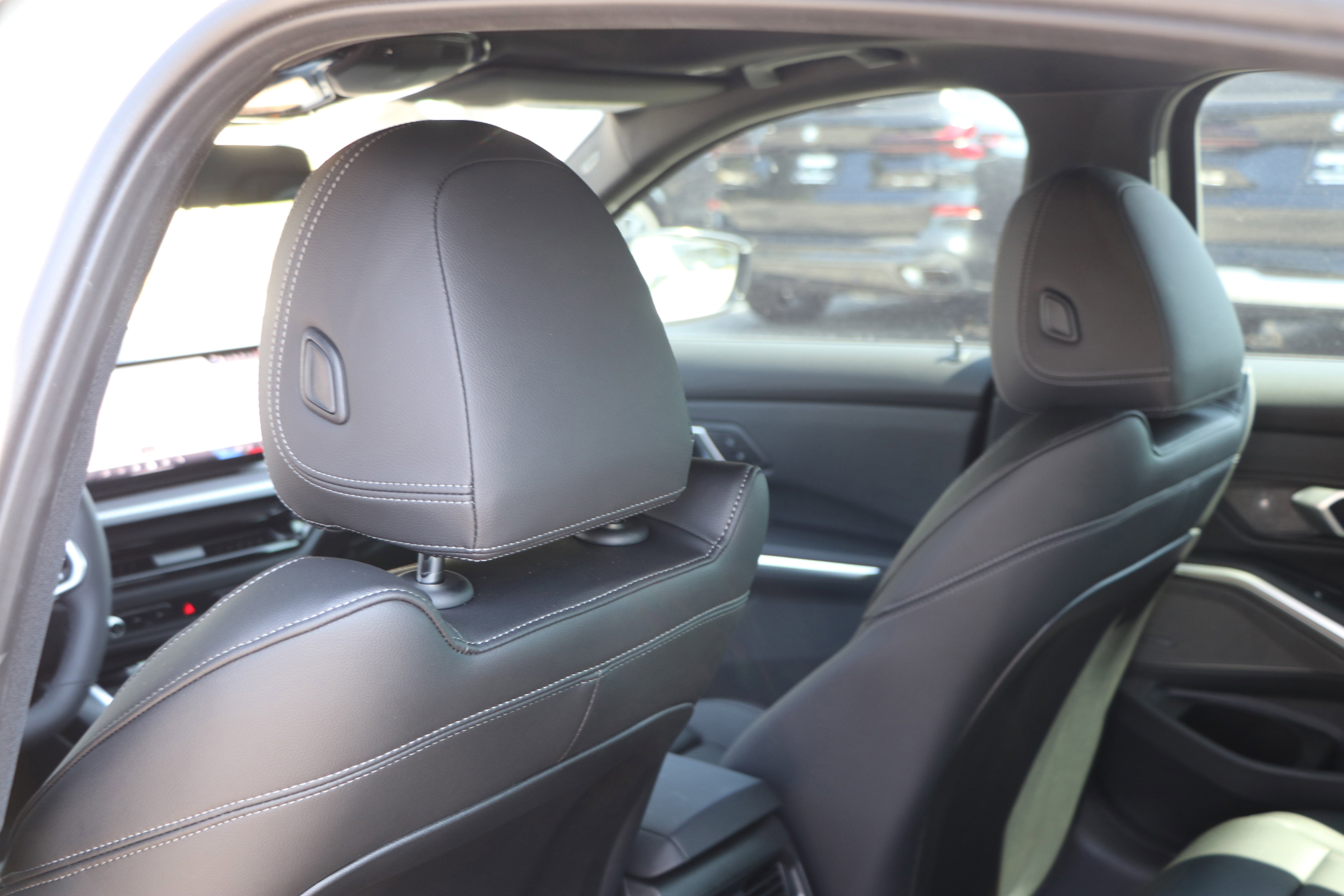 Certified 2025 BMW 330i Sedan w/ M Sport Package image 34