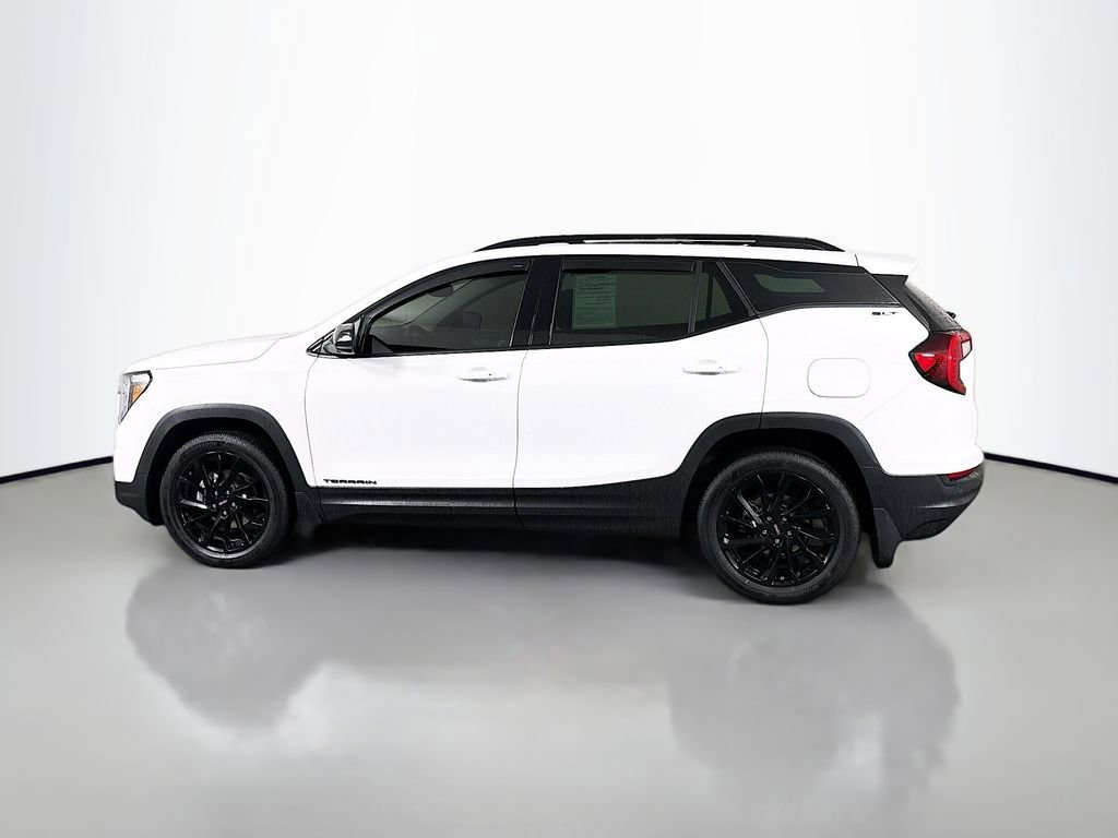 Certified 2024 GMC Terrain SLT w/ Infotainment Package II image 4