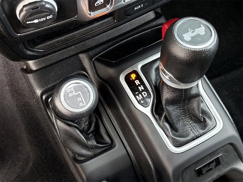 Used 2021 Jeep Wrangler Sport image 12