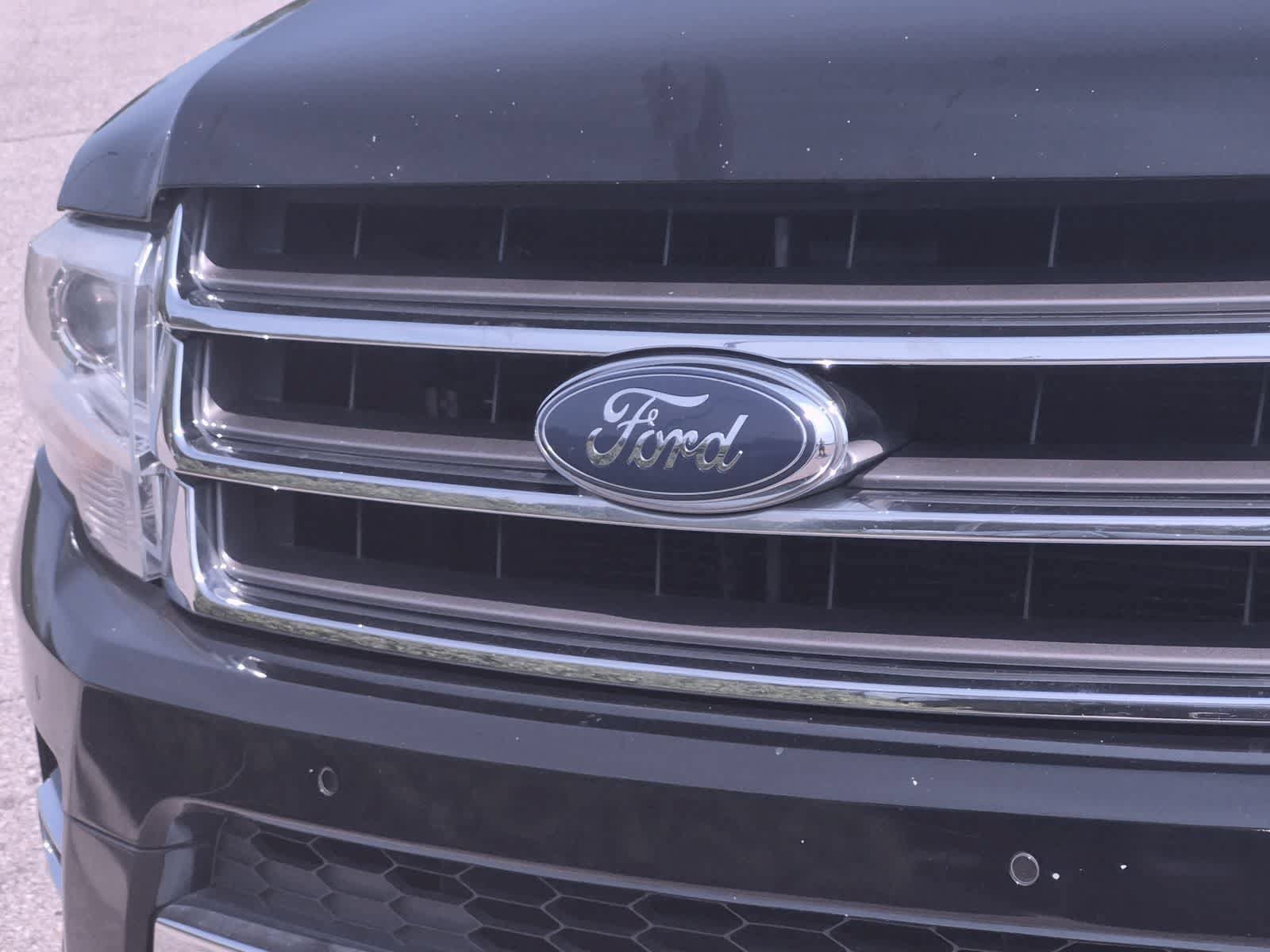 Used 2017 Ford Expedition Limited AWD/4WD image 12