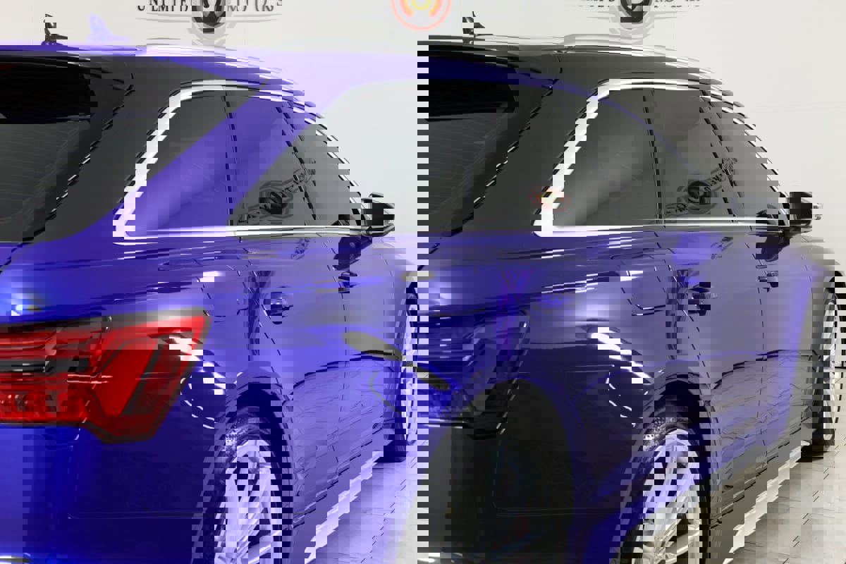 Used 2023 Audi RS 6 w/ Driver Assistance Package image 52