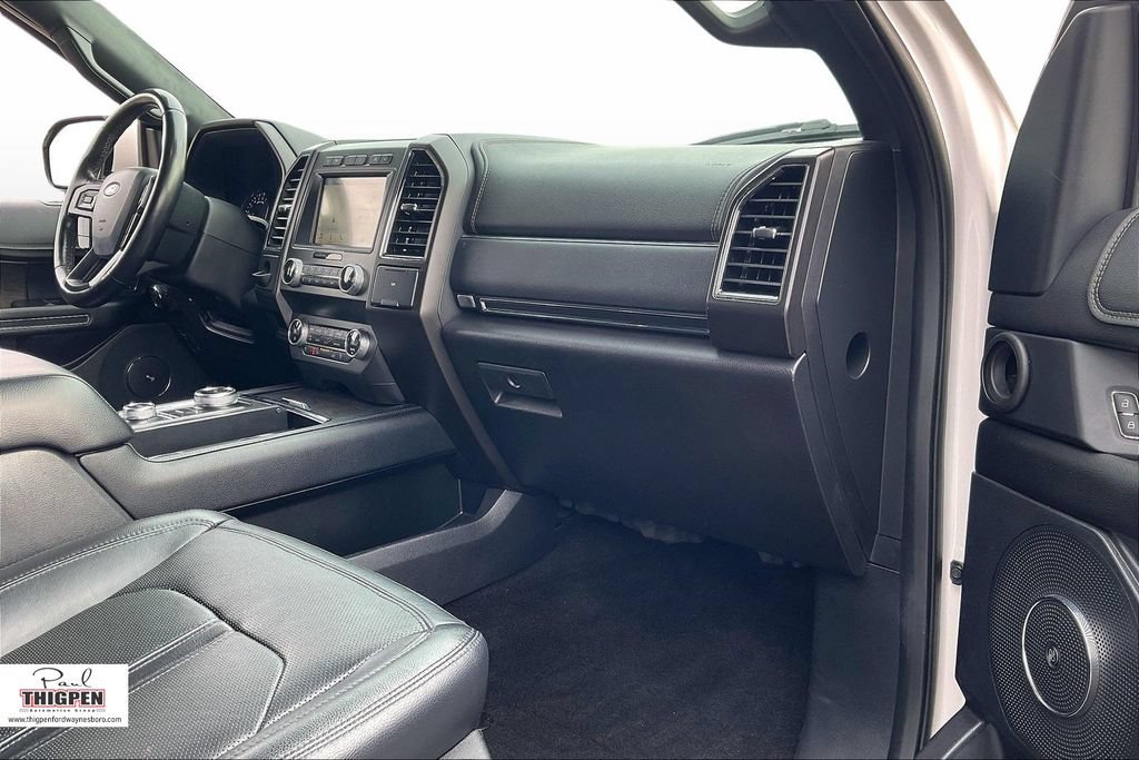 Used 2019 Ford Expedition Limited w/ Equipment Group 302A AWD/4WD image 16