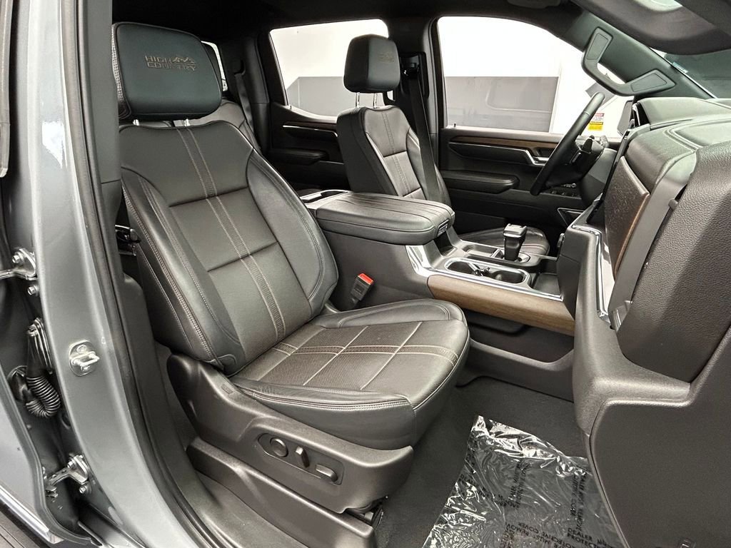 Used 2024 Chevrolet Silverado 1500 High Country w/ Technology Package image 61
