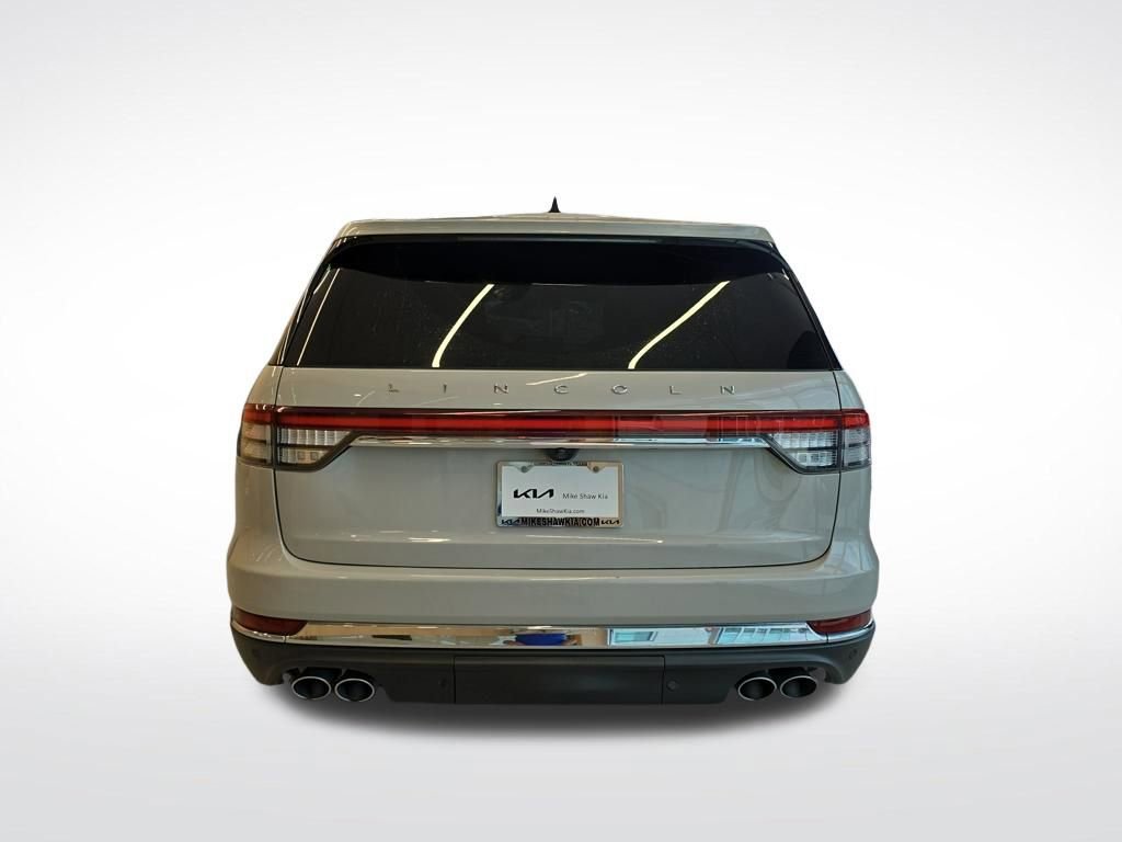 Used 2024 Lincoln Aviator Reserve w/ Equipment Group 201A image 5