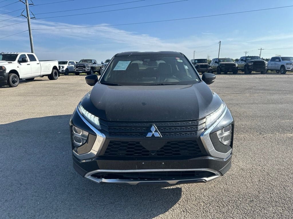 Used 2022 Mitsubishi Eclipse Cross FWD image 2