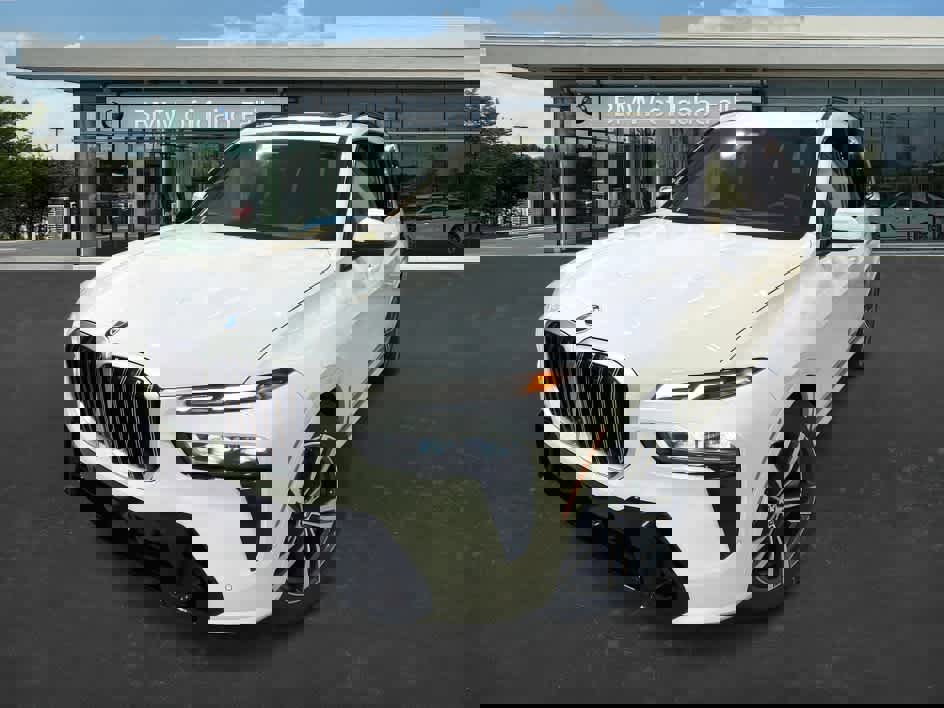 New 2026 BMW X7 xDrive40i w/ M Sport Package image 3