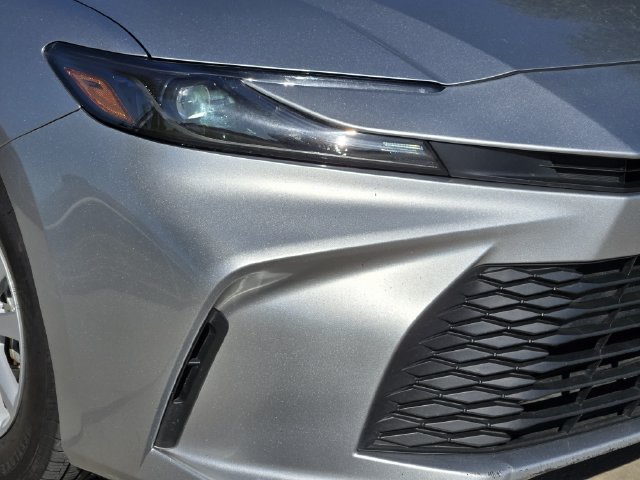 Used 2026 Toyota Camry LE FWD image 9