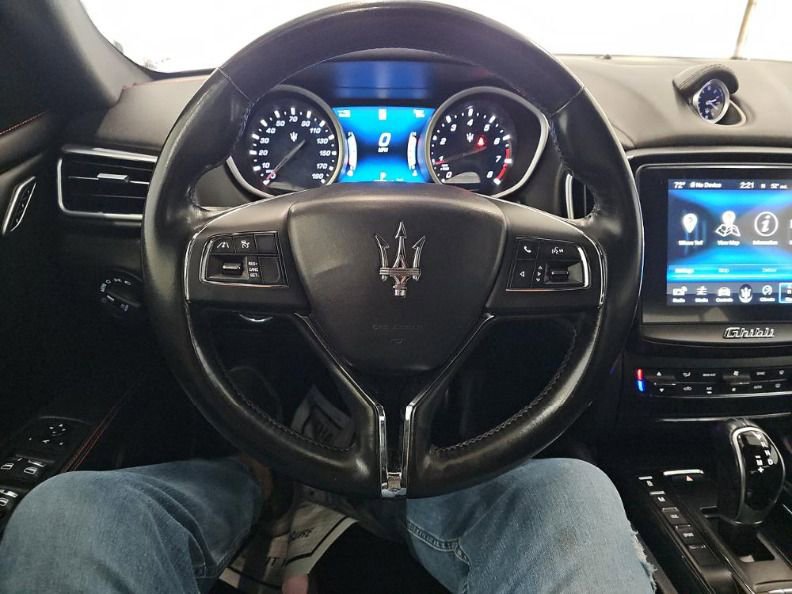 Used 2018 Maserati Ghibli S GranLusso image 7