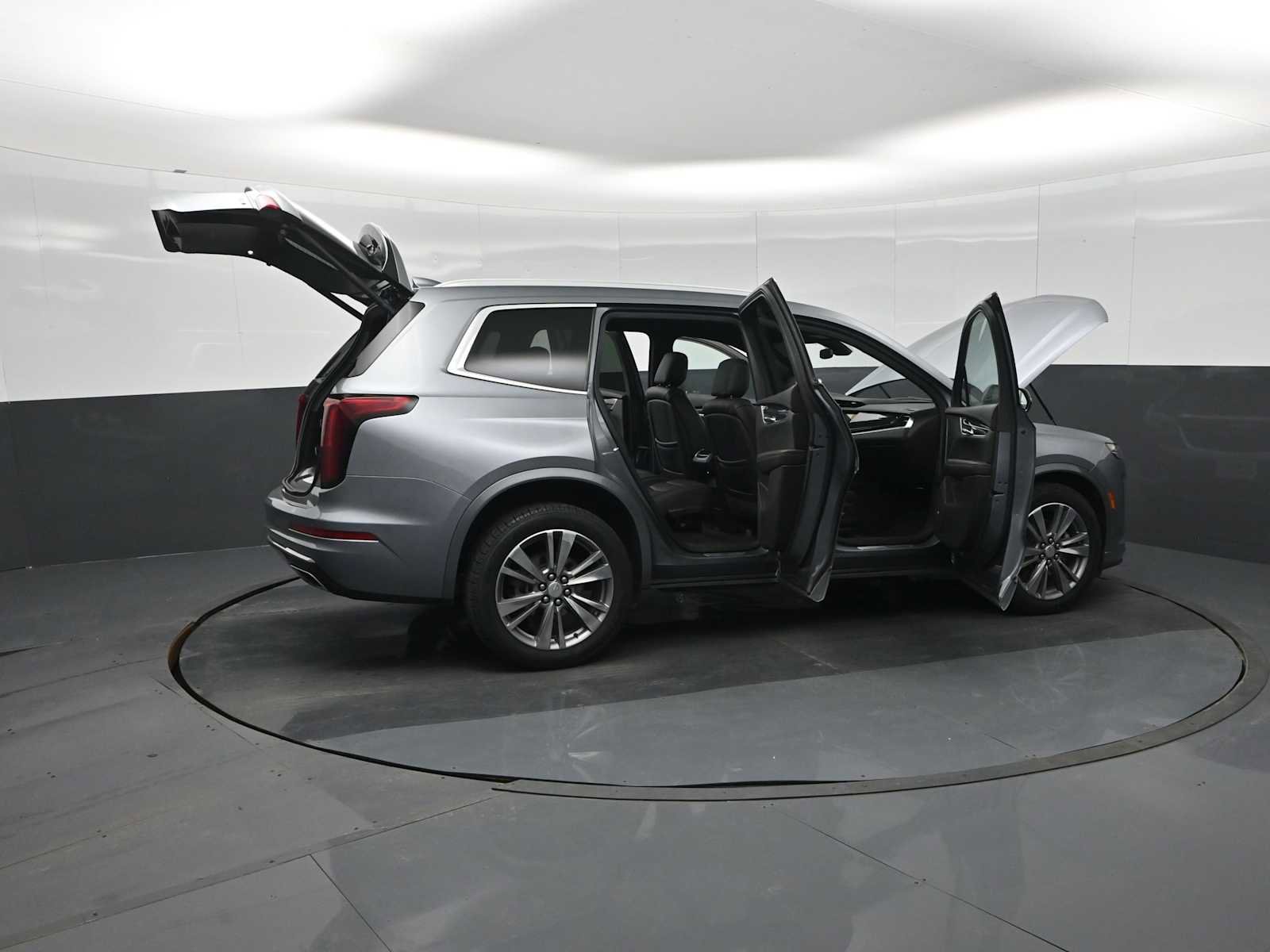 Used 2022 Cadillac XT6 Premium Luxury image 28