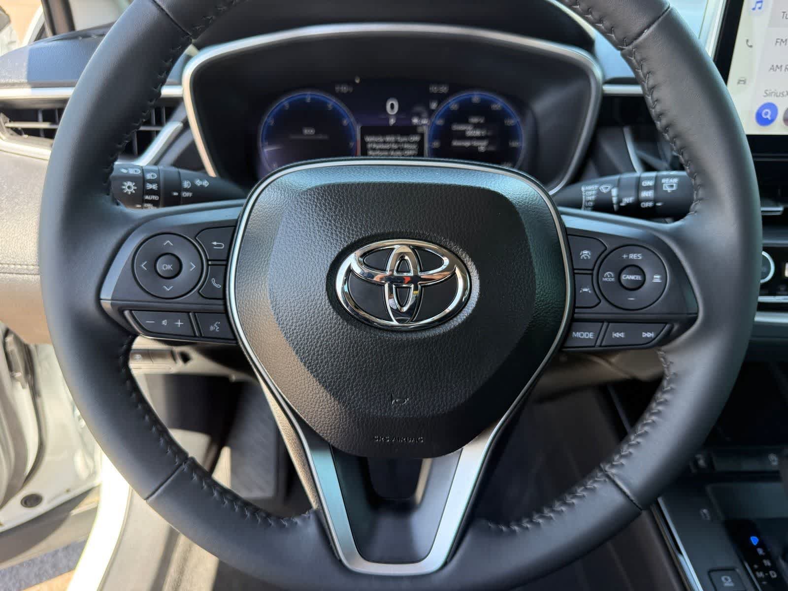 Used 2026 Toyota Corolla Cross XLE w/ Convenience Package FWD image 14