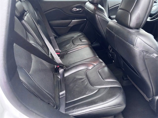 Used 2020 Jeep Cherokee Limited image 27